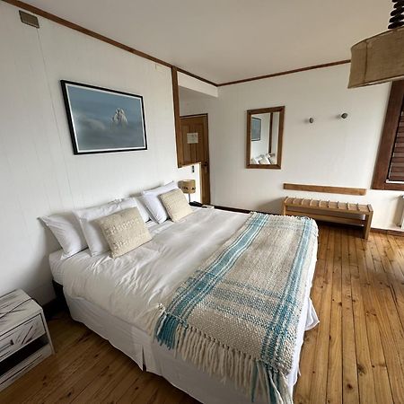 פורטו נטאלס Weskar Lodge Hotel מראה חיצוני תמונה