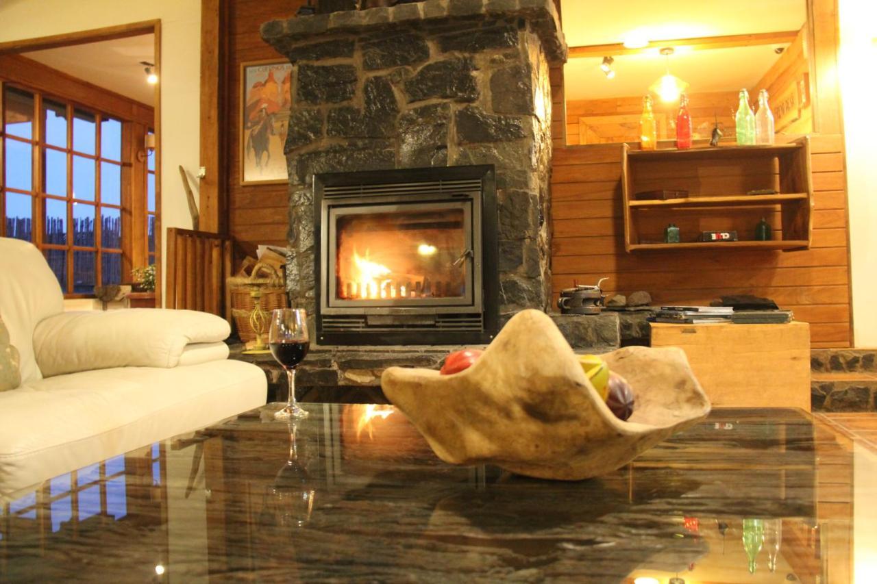פורטו נטאלס Weskar Lodge Hotel מראה חיצוני תמונה