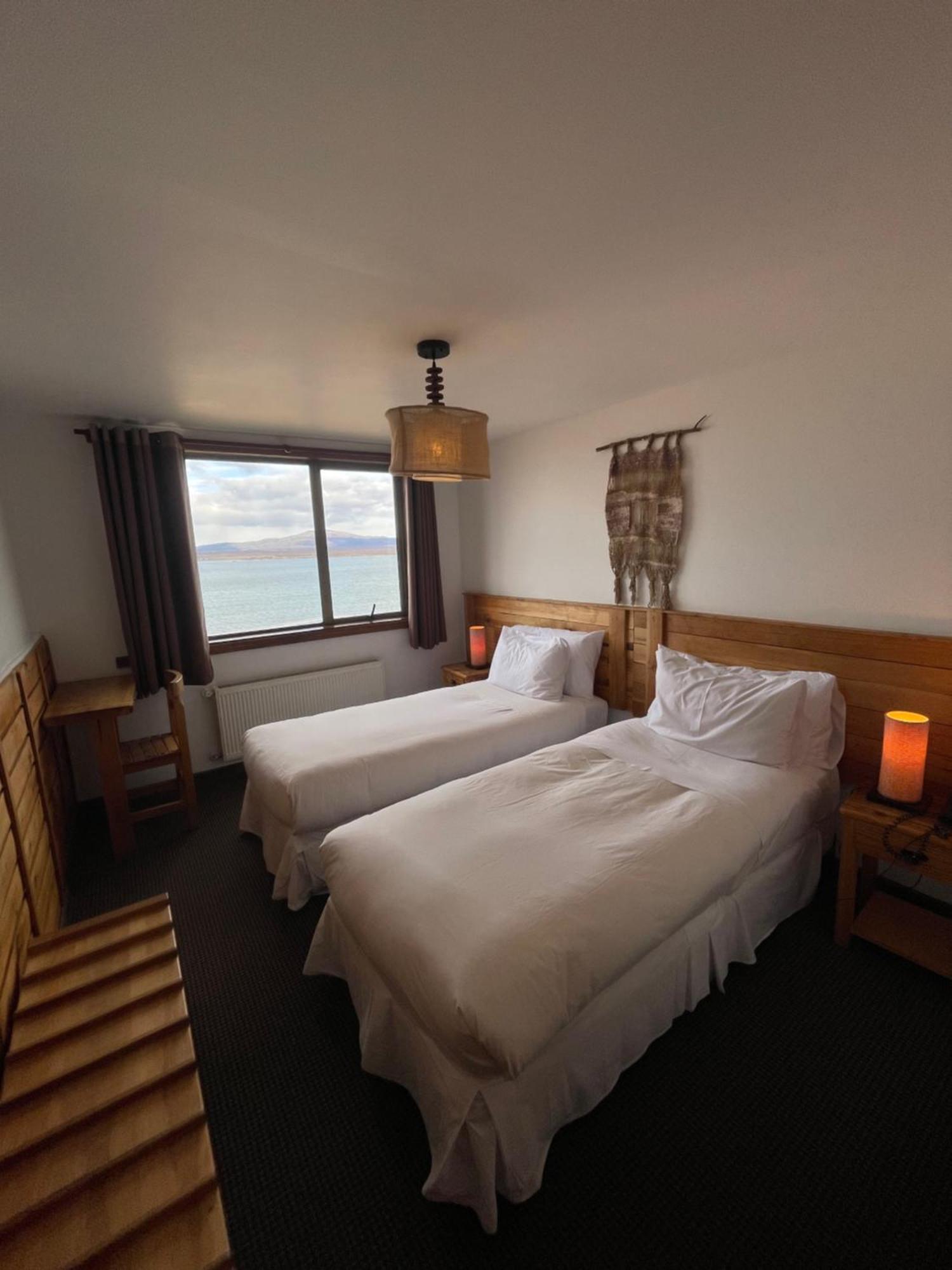 פורטו נטאלס Weskar Lodge Hotel מראה חיצוני תמונה